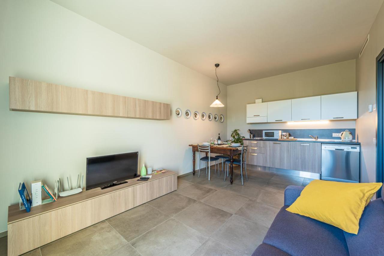 Il Ciuche Apartments Treiso Exterior photo